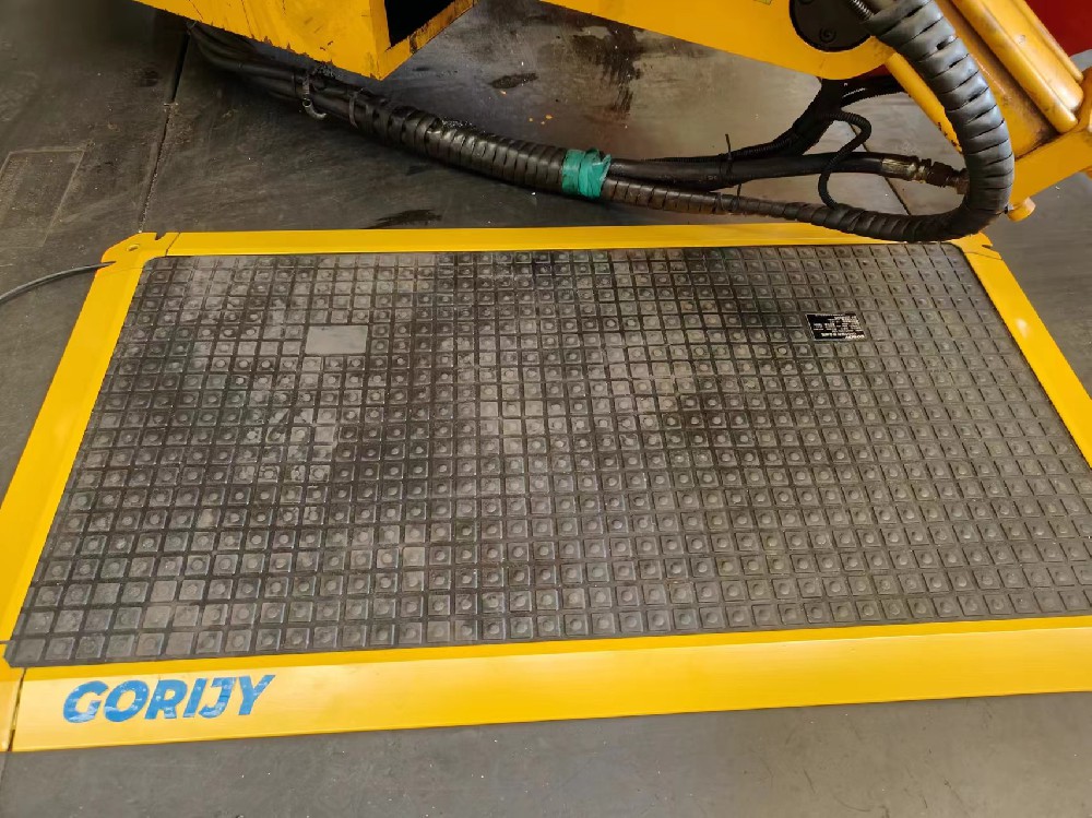 自动化设备安装安全地毯的作用